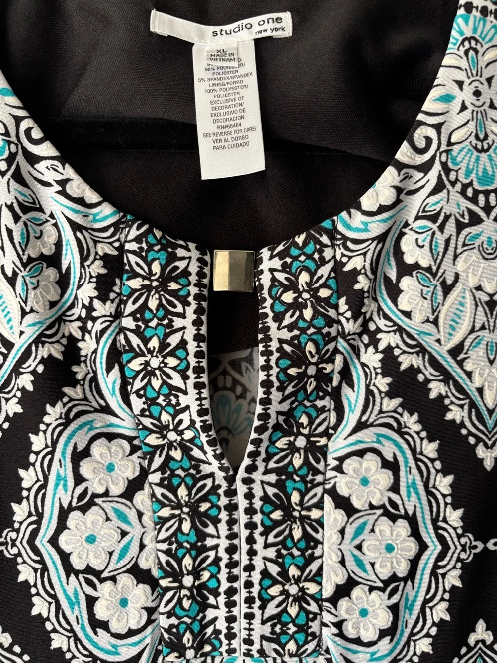 Studio One Black, White & Teal Printed Keyhole Shift Dress